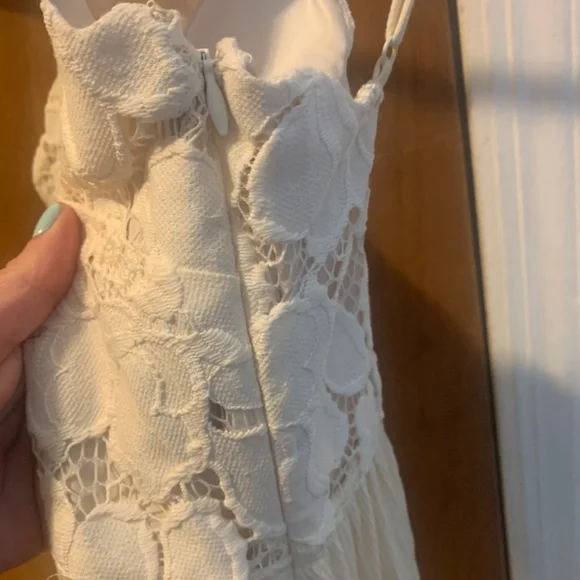 Tularosa Bryce sexy keyhole tank**PRICE DROP** - Picture 4 of 9